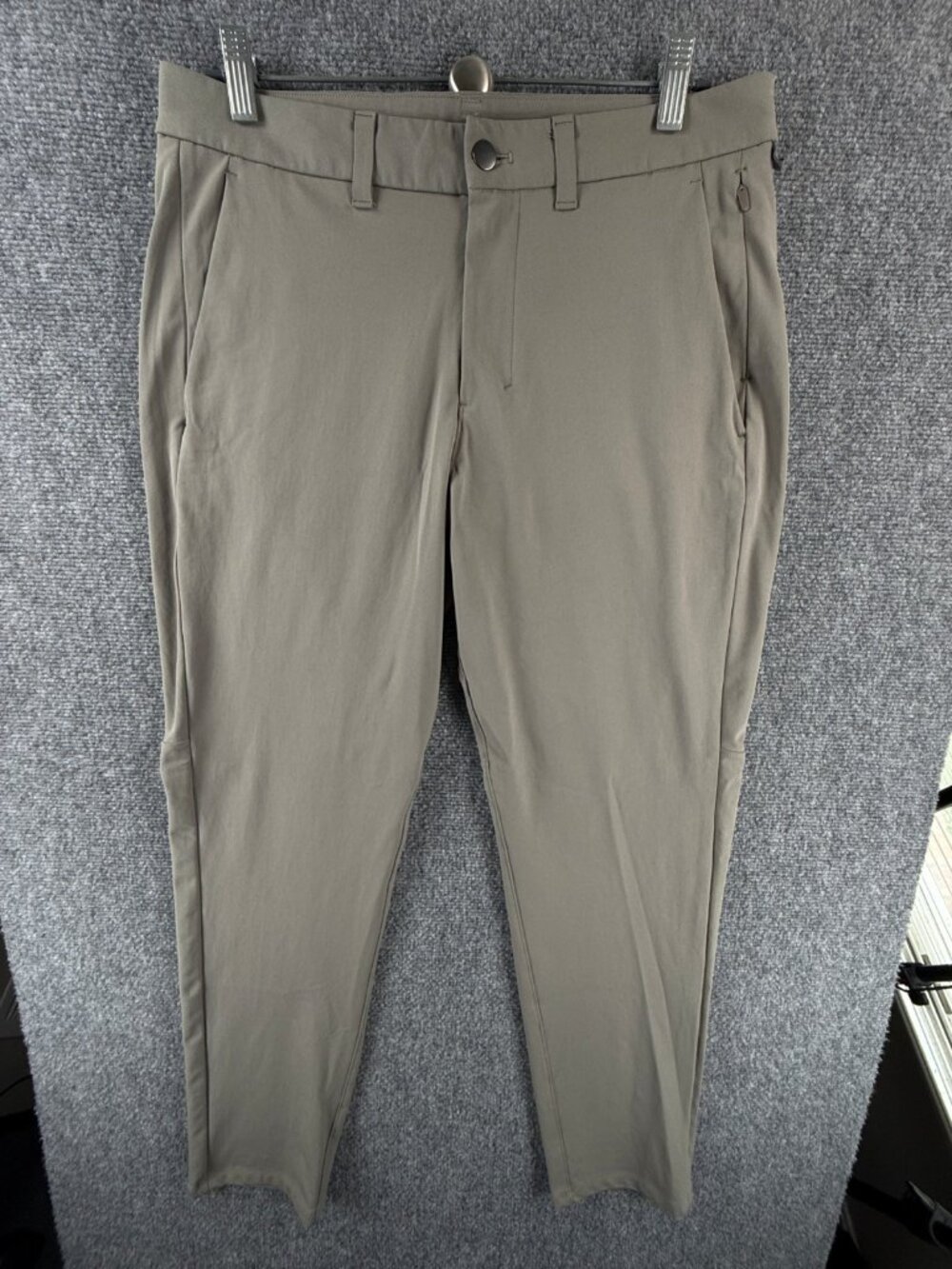 Lululemon Golf Pants Men Stretch Chino Performance Size 32 ACTL Brown ACTL 32x29